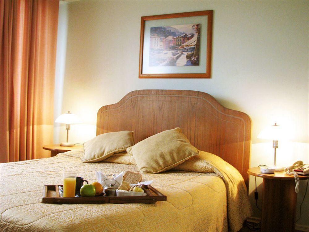 Hotel Dacarlo Santiago Ngoại thất bức ảnh