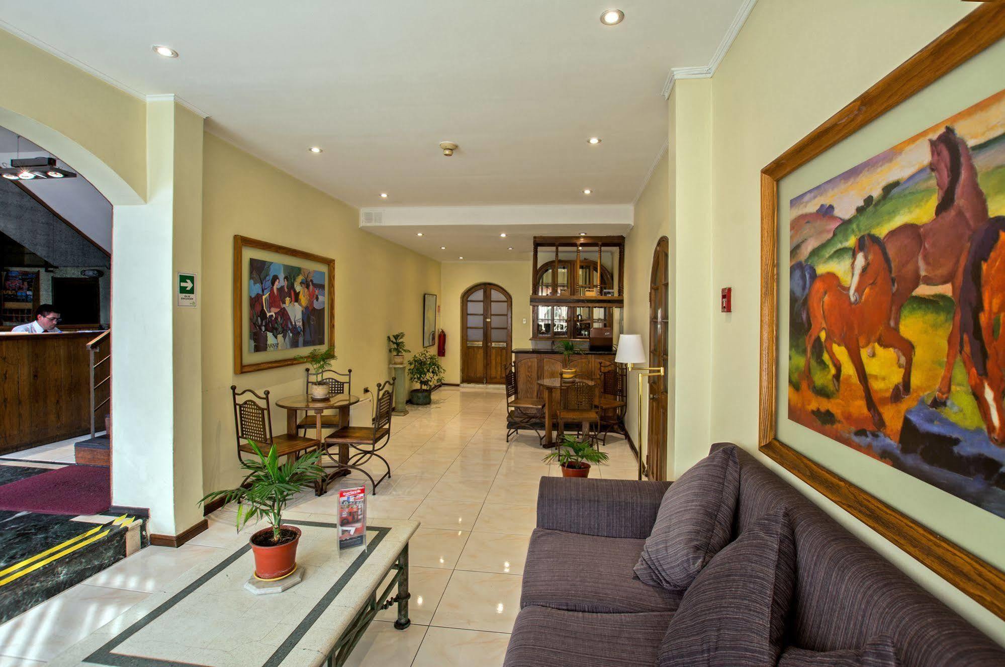 Hotel Dacarlo Santiago Ngoại thất bức ảnh