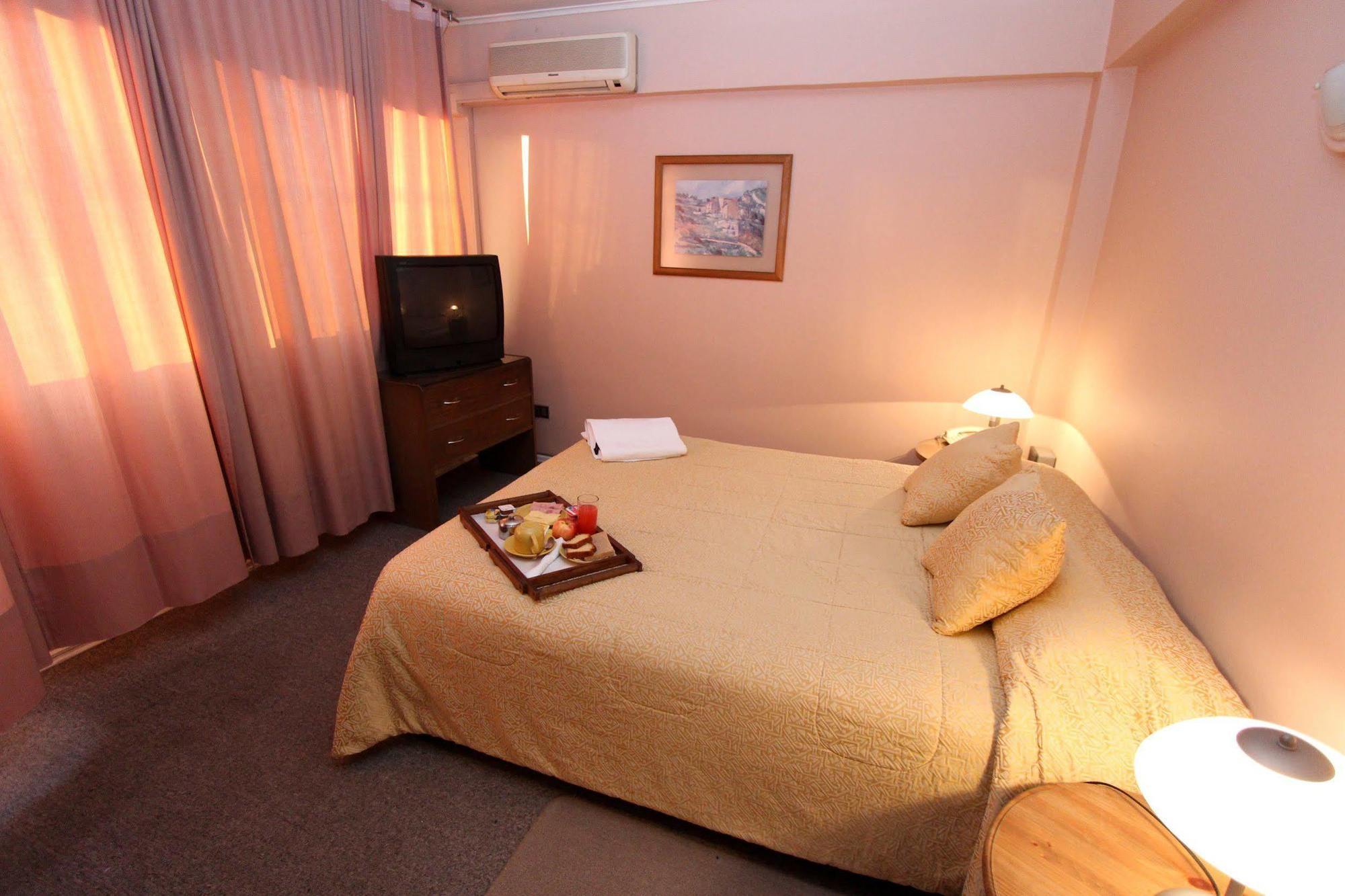 Hotel Dacarlo Santiago Ngoại thất bức ảnh