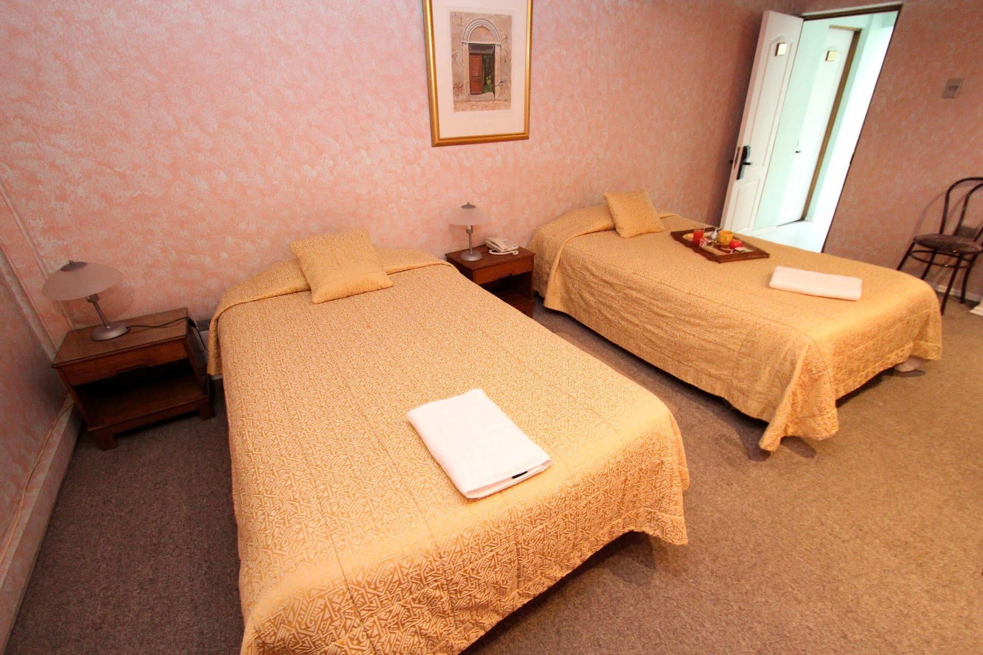 Hotel Dacarlo Santiago Ngoại thất bức ảnh